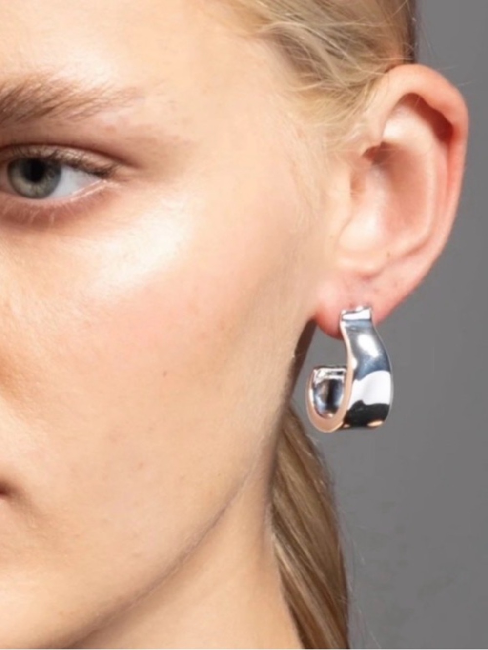 Brut Molten Silver Ribbon Hoops Hammered Earrings Alexis Bittar JL15